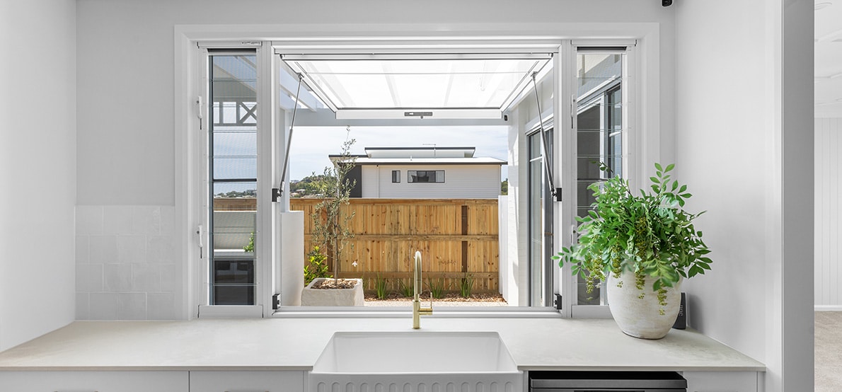 Gus Strut Awning Windows Gold Coast